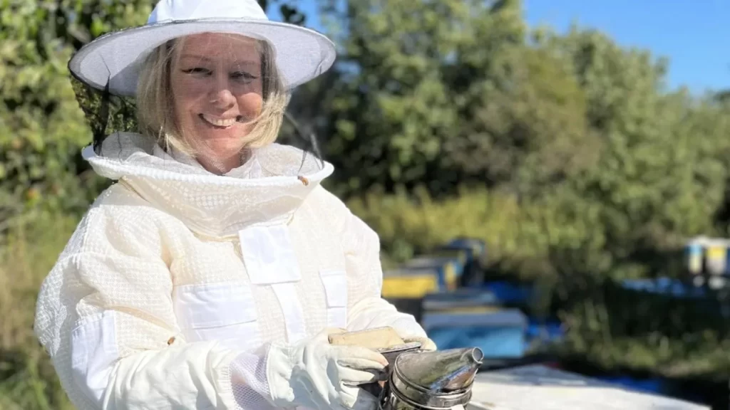 Vaccine+for+the+bee%3A+How+a+science+startup+is+helping+honey+producers