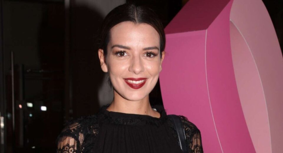 nikoleta ralli1 word3 Nikoletta Rallis: In recent years there have been 6 women and 4 men on TV
