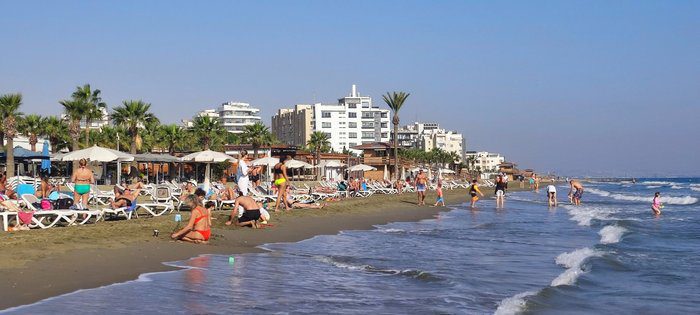 γραφικό ΚΥΠΡΟΣ Από το μαγιό στο μπουφάν μέσα σε δυο μέρες Τέλος προσωρινά