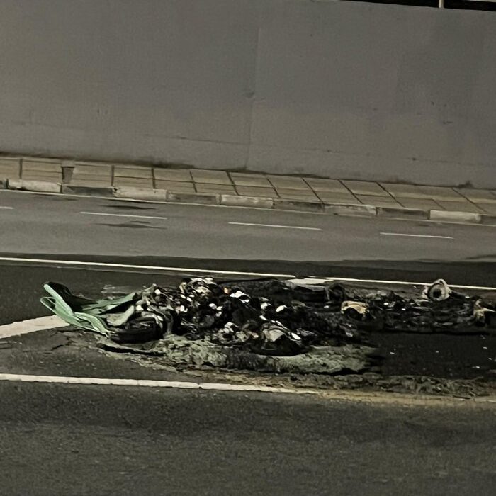 γραφικό 13 ΔΕΚΕΜΒΡΙΟΥ Πράξεις χωρίς νόημα και επικίνδυνη ανοησία Τα καμένα