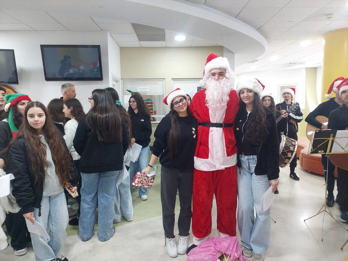 Illustration of Apostolos Markos High School students singing at Makarios Hospital