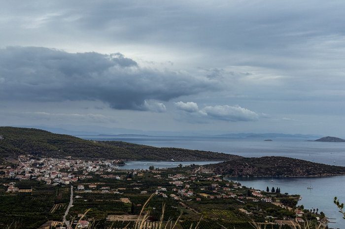 φωτογραφία Σκόνη σύννεφα και BYRON Βροχερό και πιο χειμωνιάτικο τριήμερο