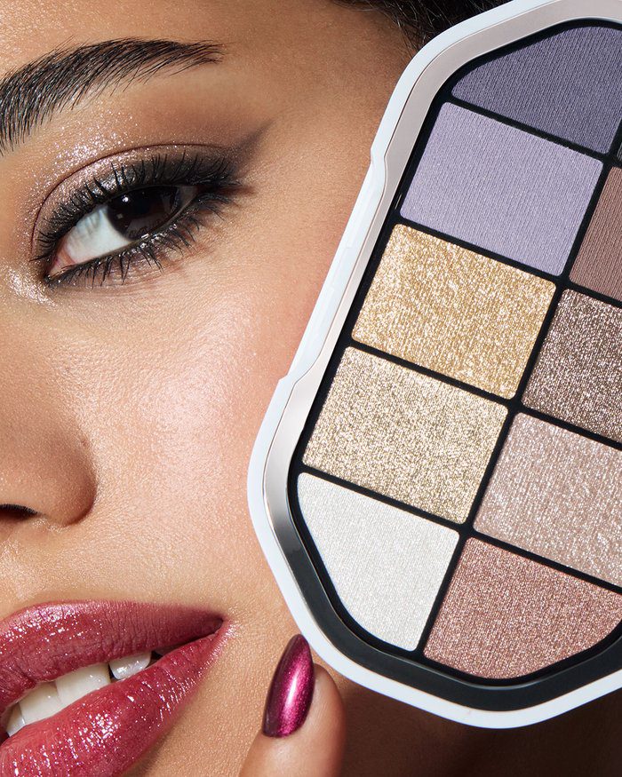 Image SNOW KISSED HOLIDAY COLLECTION When Snow Meets Italian