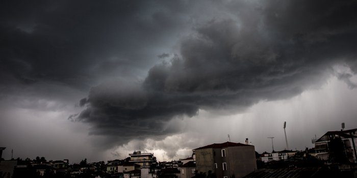 φωτογραφία Άστατο Τριήμερο με Βροχές Καταιγίδες και Χαμηλές Θερμοκρασίες