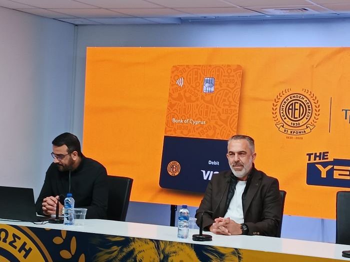 οπτικό Xαιρέτισαν και αντίπαλοι την τοποθέτηση Κωνσταντίνου