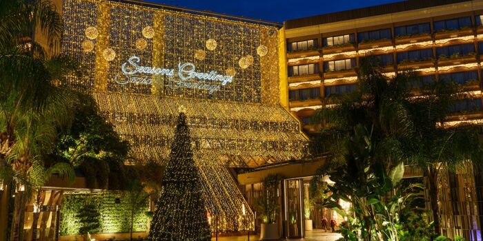 xmasoutdoor1200x600 word2 11 ξενοδοχεία στην Κύπρο για μια ονειρεμένη Χριστουγεννιάτικη διαμονή