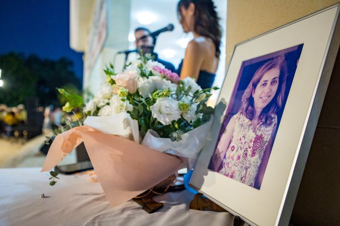 γραφικό ΑΝΔΡΕΑΣ ΑΠΟΣΤΟΛΟΥ Το Ίδρυμα Χριστίνα Α Αποστόλου γιορτάζει δύο δεκαετίες