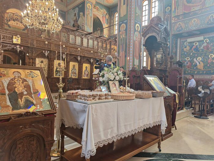 depiction Adriana Nikolaou The miracle at the memorial of Thanasis Nikolaou