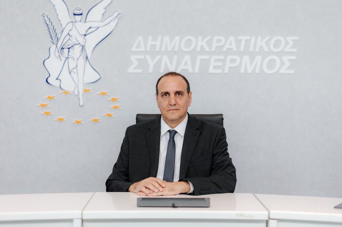 φωτό ΔΗΣΥ Επιβαλλόμενη παραίτηση Προχωρούμε σε θεσμικές αλλαγές Μετά