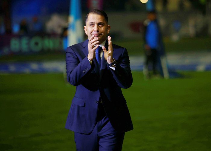 εικόνα Δίνει απαντήσεις στοχεύοντας στην ενίσχυση της ενότητας του Απόλλωνα