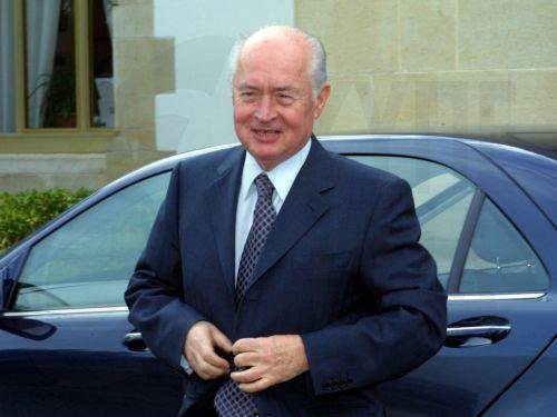 depiction GEORGE VASSILIOU Moments from Life Presidency Farewell 