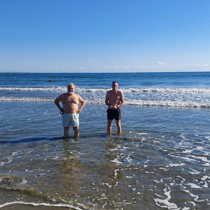 snapshot WINTER SWIMMERS CLUB Brave swimmers the lucky one