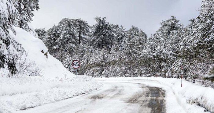 οπτικό Παγετός και κατολισθήσεις σε ορεινούς δρόμους Έκκληση για αυξημένη