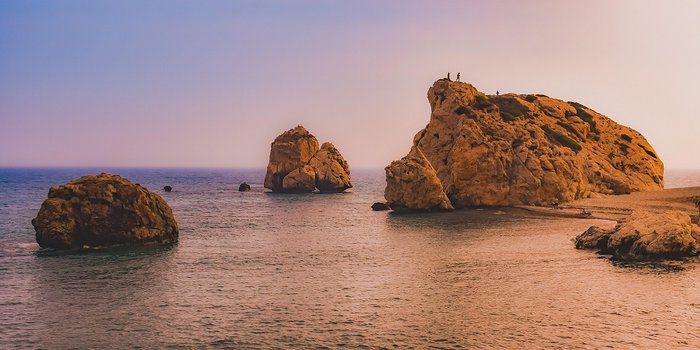στιγμιότυπο Το μαγικό click - εκεί όπου το γαλάζιο αγκαλιάζει την Πέτρα του Ρωμιού