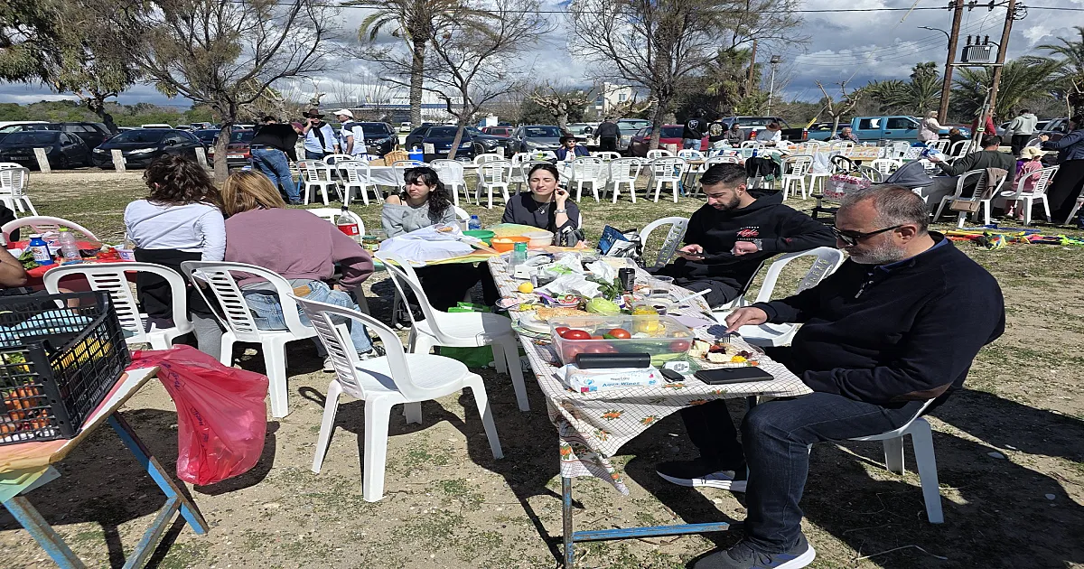 clean monday paphos word2 Paphos celebrates Clean Monday: beaches, kites and Lenten feasts