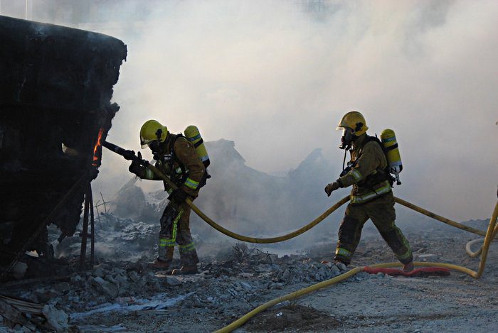 γραφικό ΛΑΡΝΑΚΑ Πέντε χρόνια φυλακή για εμπρησμό με μολότοφ Το χρονικό