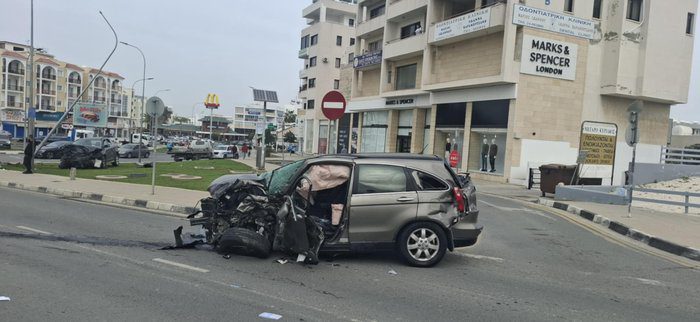 depiction LARNACA Six people hospitalized after serious crash in Larnaca