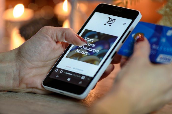 Photo: REVOLUT Phone scams threaten your accounts - Caution
