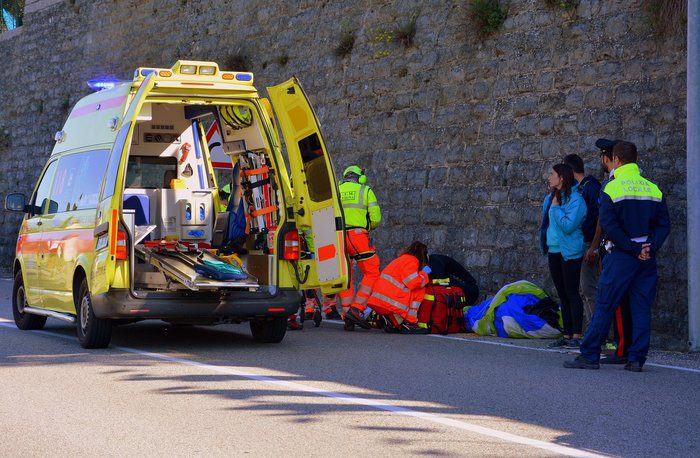 εικόνα ΣΩΤΗΡΑ 19χρονη χάνει τη ζωή της άλλοι τρεις νεαροί τραυματίζονται