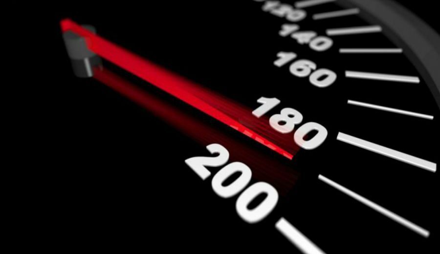 speeding arrests highway word2 Two drivers in court: 25-year-old clocked at 200 km/h, 31-year-old at 195 km/h